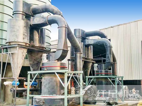小型原礦石磨粉機(jī)生產(chǎn)現(xiàn)場